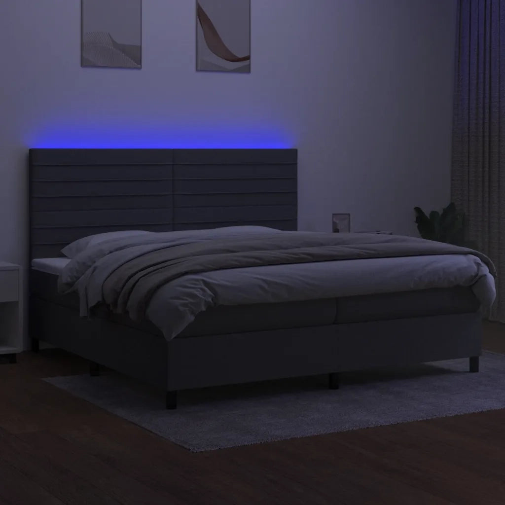 Letto a Molle Materasso e LED Grigio Scuro 200x200cm in Tessuto 3134982