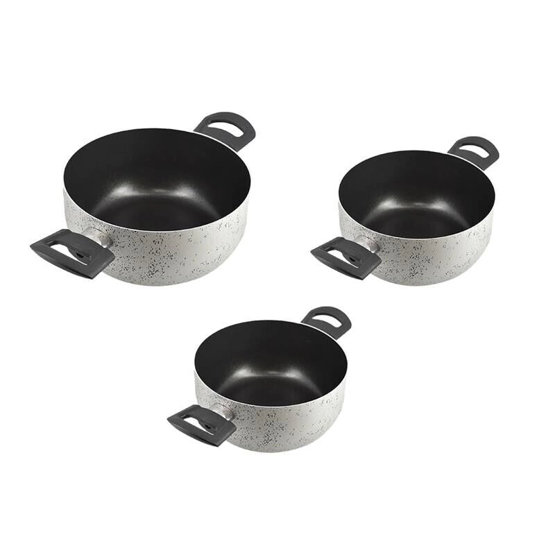 MA MAISON TRIS CASSERUOLE Ø 18 - Ø 22 - Ø 26 CON 2 MANICI LINEA ALESSIA SPESSORE 1.60 MM ANTIADERENTE E ANTIGRAFFIO IN ALLUMINIO