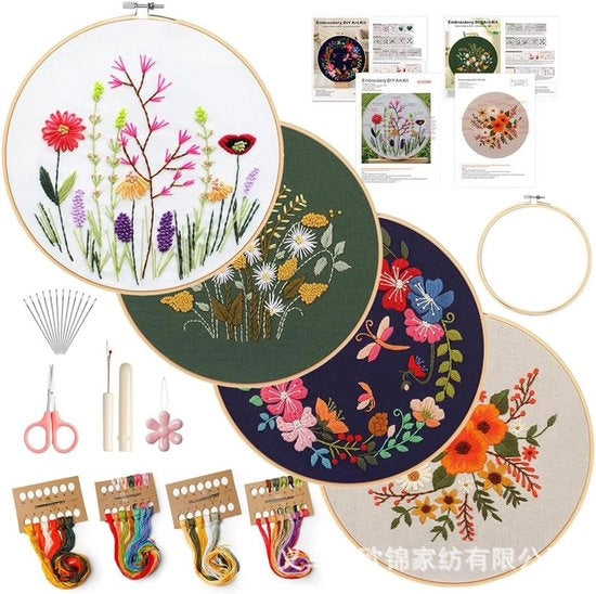 Pacchetto di inizio per la cucitura a quattro rami – Croce di fiori – Set completo DIY con anello, filo e ago
