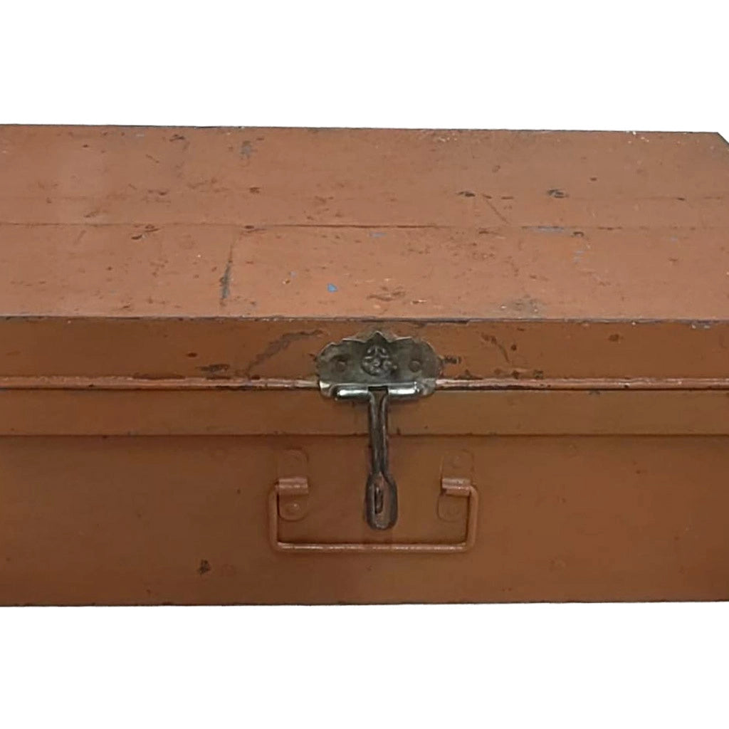 Valigia artigianale in metallo, 67x37x25h cm