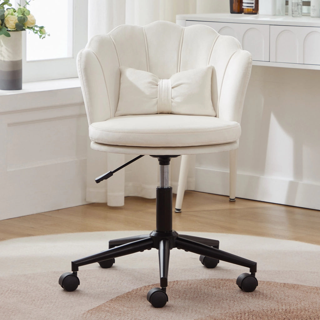 Chaise girevole in velluto con altezza regolabile, supporto lombare e ruote, base a cinque razze beige