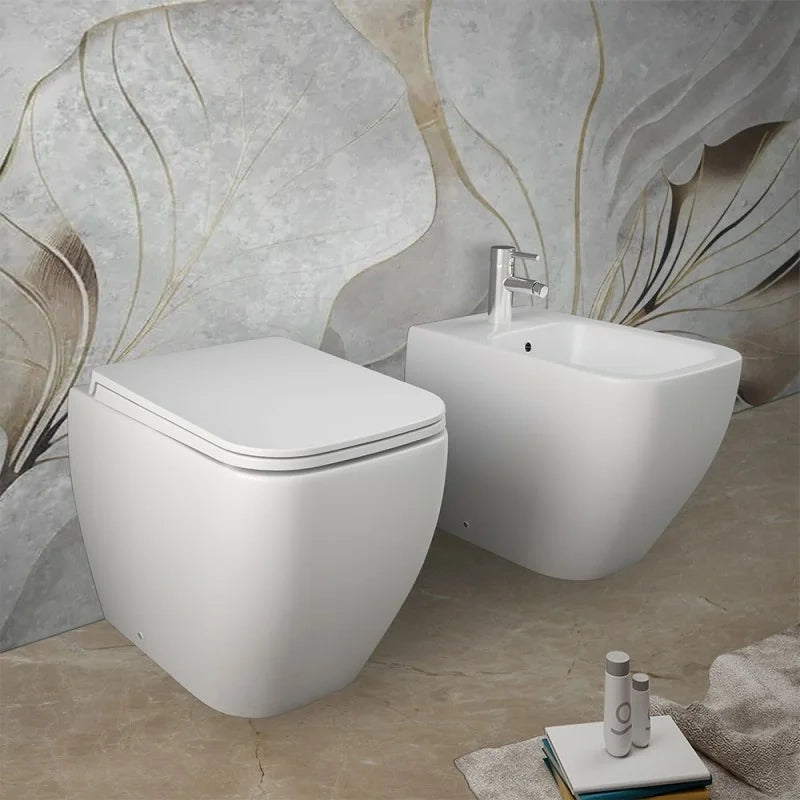 Wc filomuro bianco opaco senza brida Rak serie Metropolitan doppio scarico
