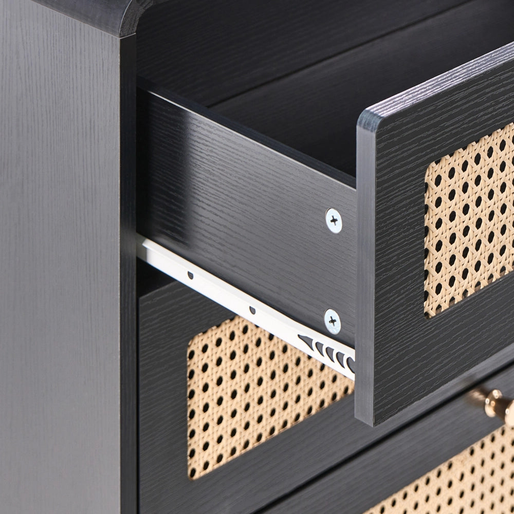 Cassettiera MDF 4 cassetti Gambe in legno Maniglie dorate Stile boho PE Rattan Nero