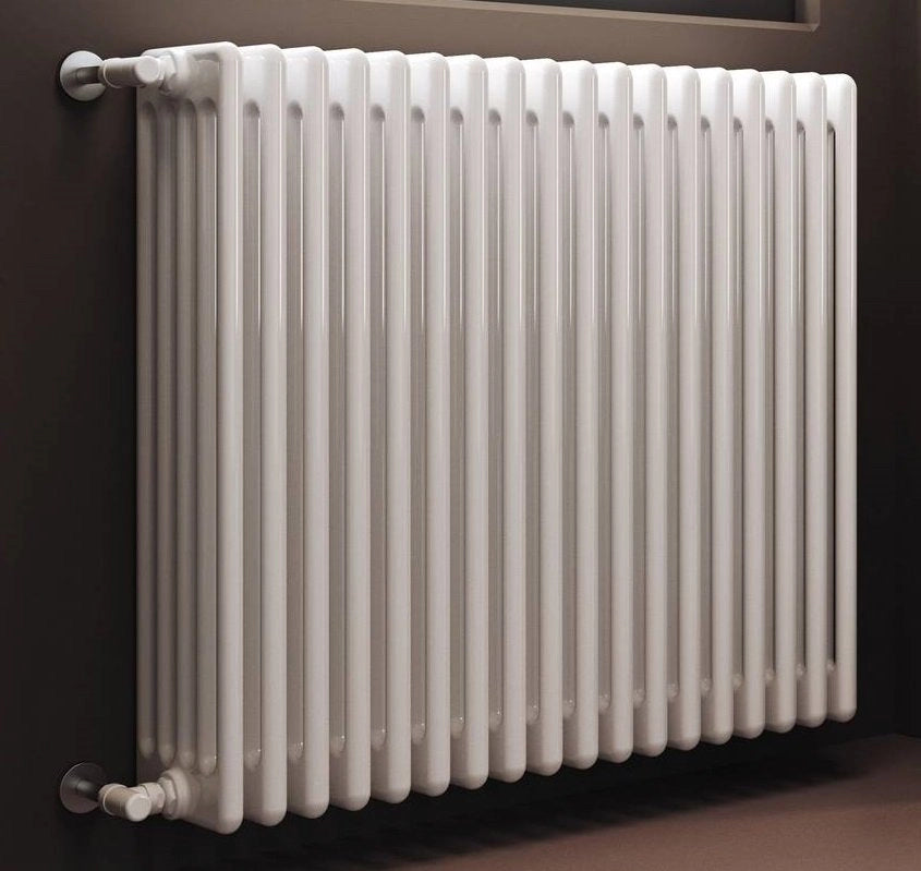 AREA OCCASIONI Batteria completa Radiatore Termosifone in acciaio tubolare Cordivari Ardesia 4 Colonne h 656 mm interasse 600 mm tappi e riduzioni inclusi 14 elementi h. 656 AO415