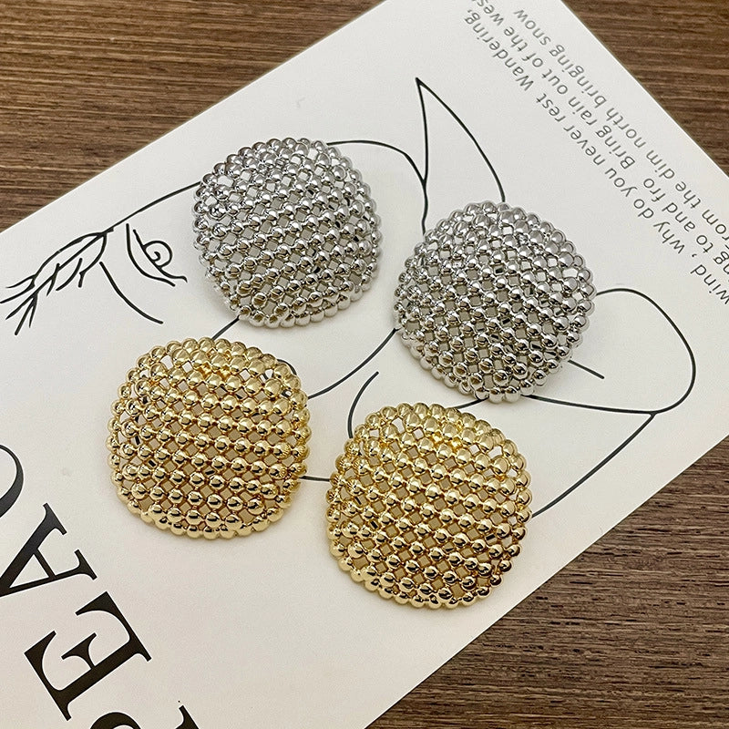 Orecchini rotondi traforati da donna, in argento, di alta gamma, orecchini a perno in metallo di design di nicchia