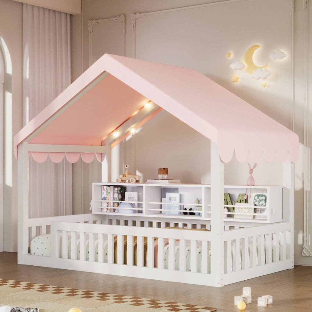 Letto a casetta 90 × 200 cm con tetto in tessuto luci LED libreria e barriera di protezione in legno bianco
