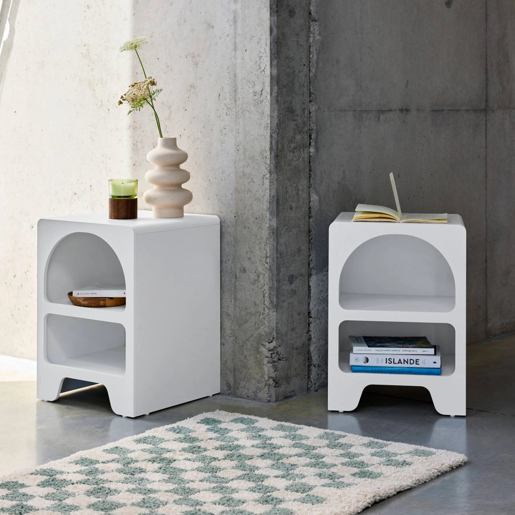 Set 2 comodini effetto legno bianco, 2 nicchie, bianco