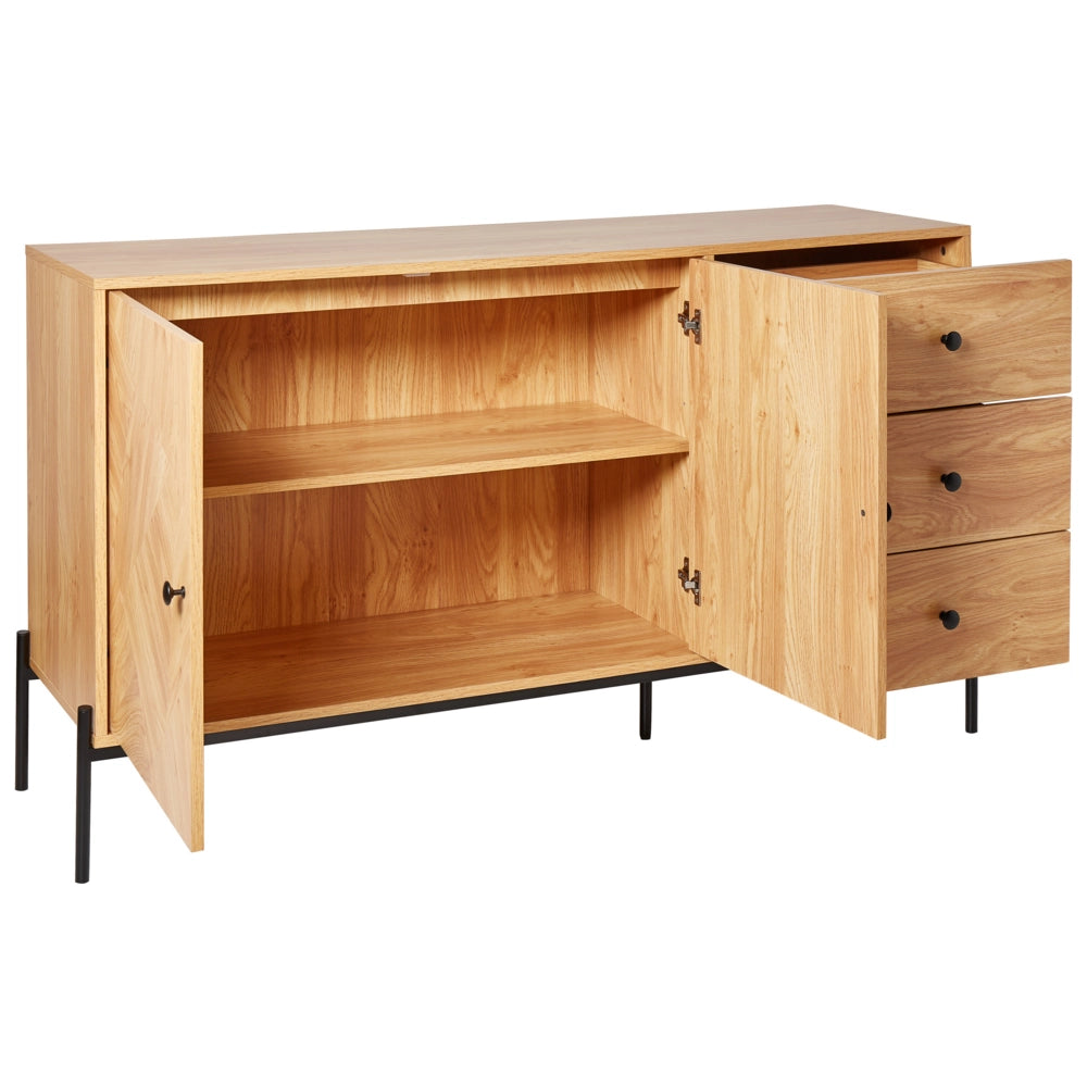 Credenza in legno chiaro con base in metallo nero con cassetti, scomparti e porte, cassettiera, soggiorno retrò