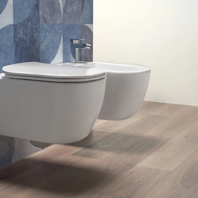 Sanitari Sospesi Wc senza Brida con Sedile ammortizzato soft clo