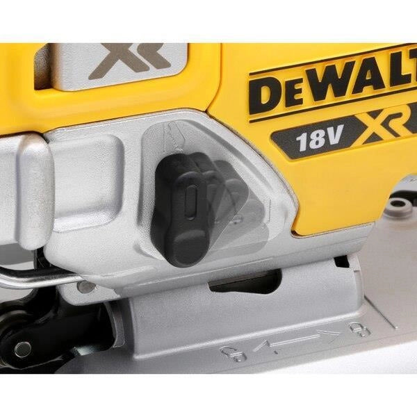 DeWALT DCS334NT-XJ seghetto elettrico 3200 spm (fogli per minuto) 2,1 kg