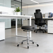 Sgabello da ufficio girevole con altezza regolabile e ruote silenziose, per studio e salone, in similpelle nera