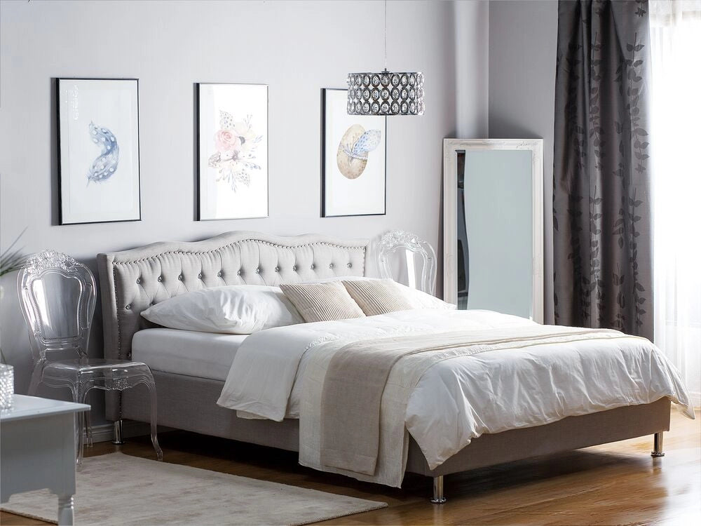 Letto 160 x 200 cm Tessuto grigio Cornice imbottita Bottoni in cristallo Poggiatesta con cornice imbottita
