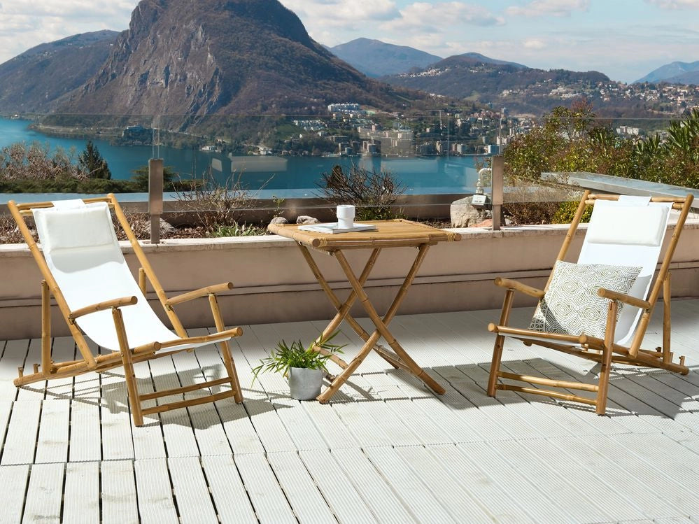 Set Bistro con Tavolino Pieghevole in Legno di Bambù Chiaro e 2 Sdrai