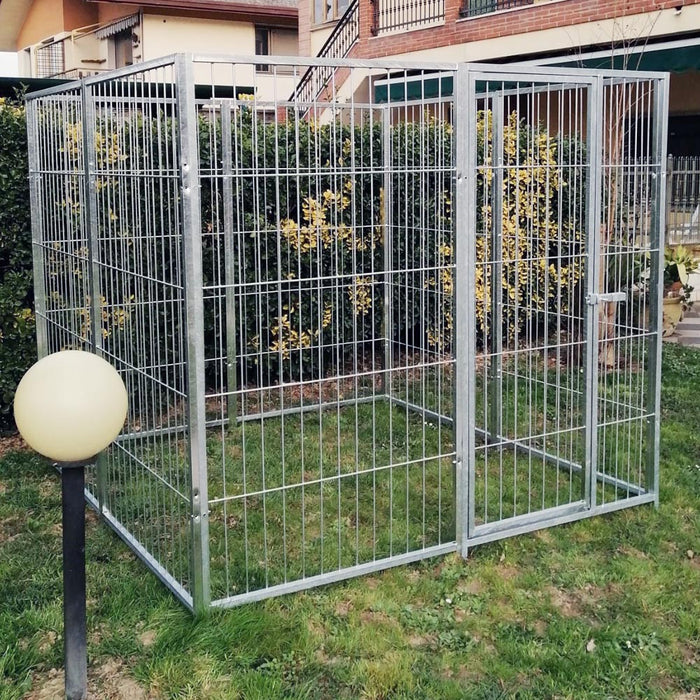Box per cani da esterno con zincatura a caldo da 200x200x altezza 180 cm