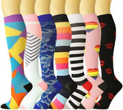 Pacchetto con 6 compressi unisex, adatto per sport, corsa, trail running e altre attività, offre supporto.