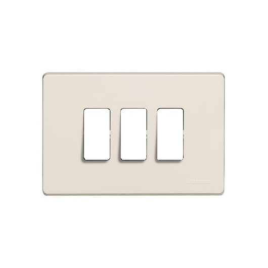 Placca magic 3 moduli Bticino