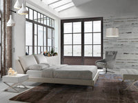 Comodino in legno bianco e acciaio cromato