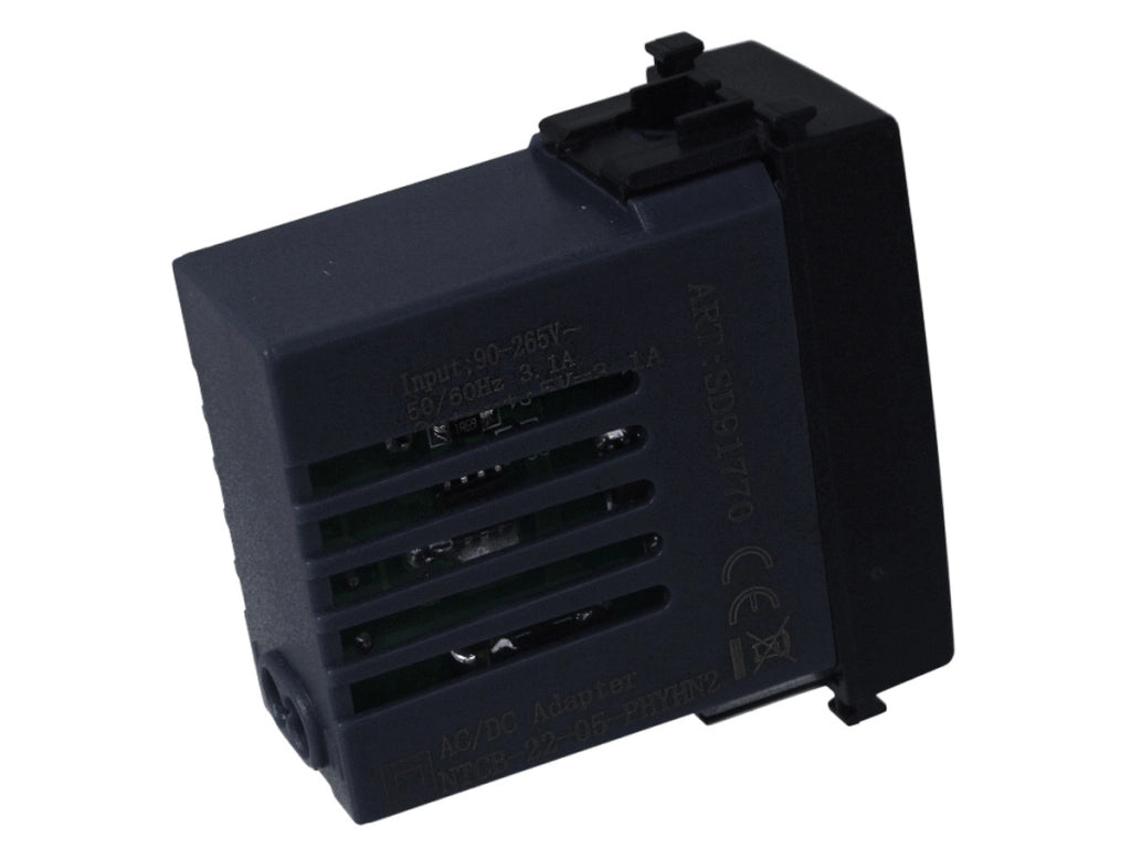 Serie Social Presa USB A + USB Type C5V A+C 3.1A 90-240V nero Compatibile con Vimar Arke'