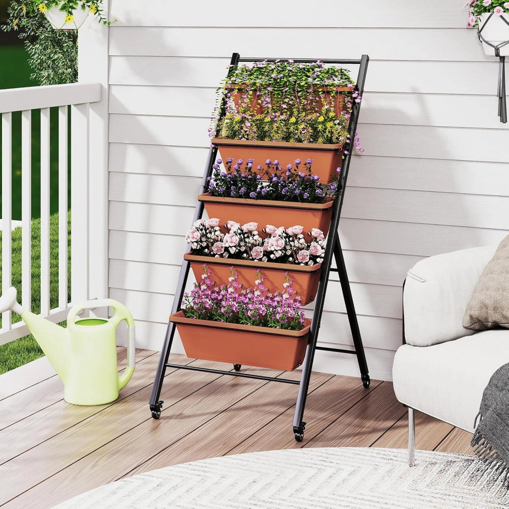 Letto da Giardino a 5 Livelli con 5 Contenitori per Piante, Drenaggio dell'Acqua e Ruote, Fioriere Rialzate in Metallo e PP per Verdure, Fiori ed Erbe, da Patio, Terrazzo e Balcone
