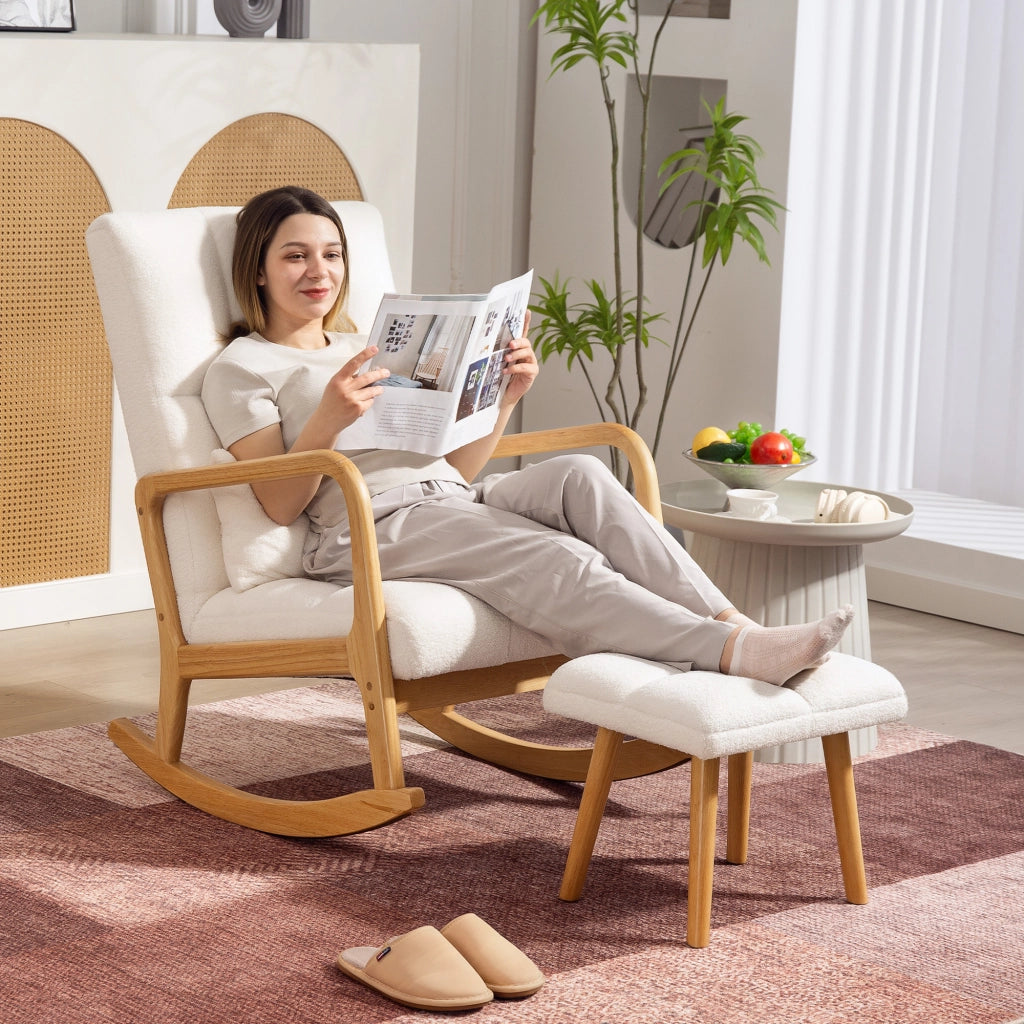 Poltrona a Dondolo con Poggiapiedi in Tessuto Boucl¨¦ e Gambe in Legno ¨C Minimal ¨C 64.5x82x89 cm Bianco