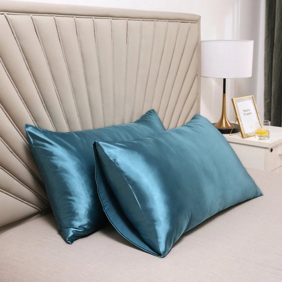 Cuscino a due strati in seta - cuscino morbido e soffice - chiusura a sacco - anti-parassiti e ipoallergenico - protegge capelli e pelle dagli invecchiamenti - 51x66cm - Blu medio