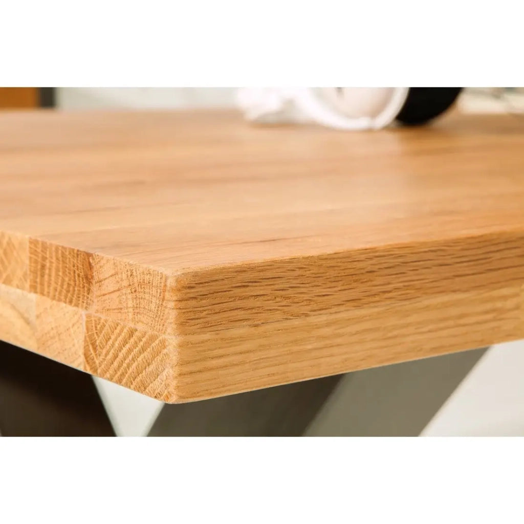 Tavolo da pranzo CAVARA – Rovere selvatico e metallo nero – 200 cm – Stile industriale