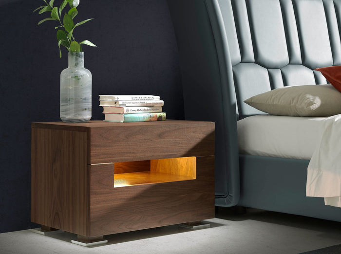 Comodino in noce e acciaio lucido con illuminazione interna