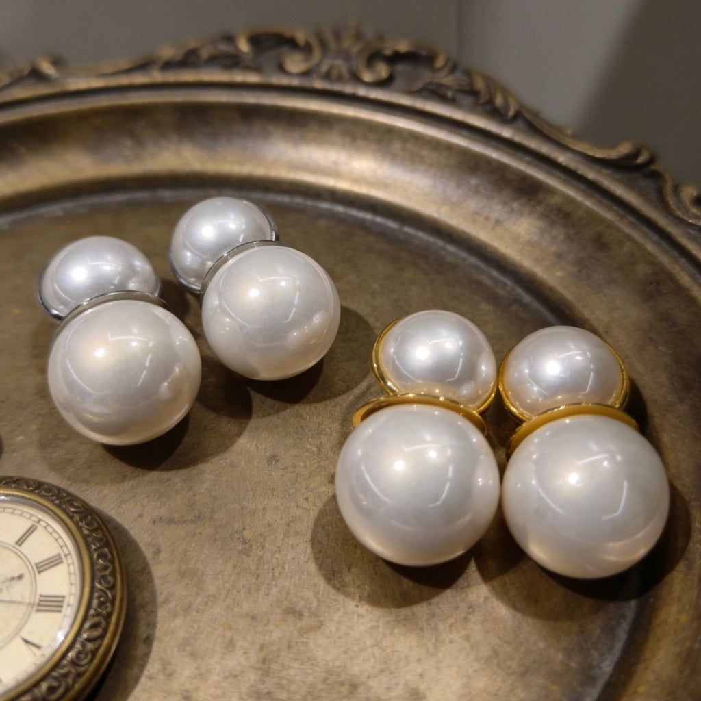 Orecchini pendenti a semicerchio con grandi perle in stile vintage