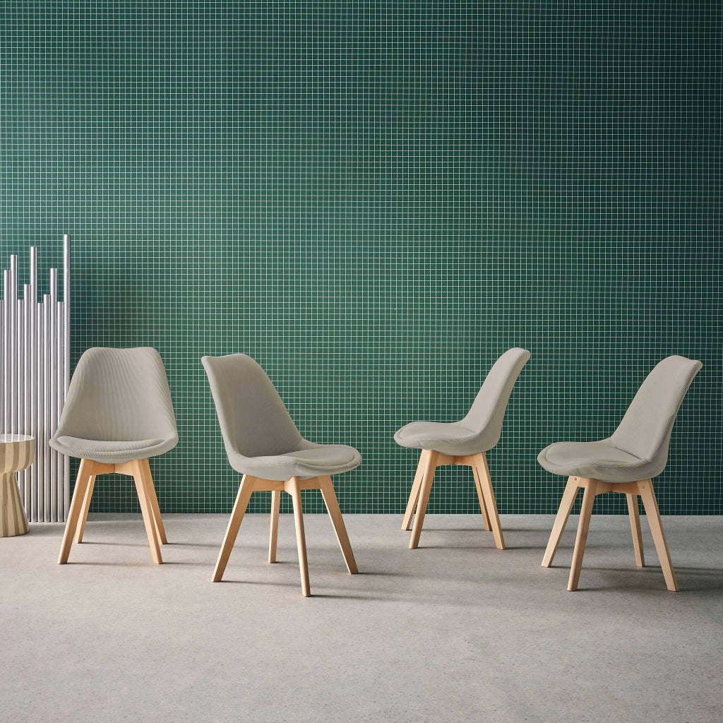 Set di 4 sedie scandinave in legno di faggio e velluto a coste ,