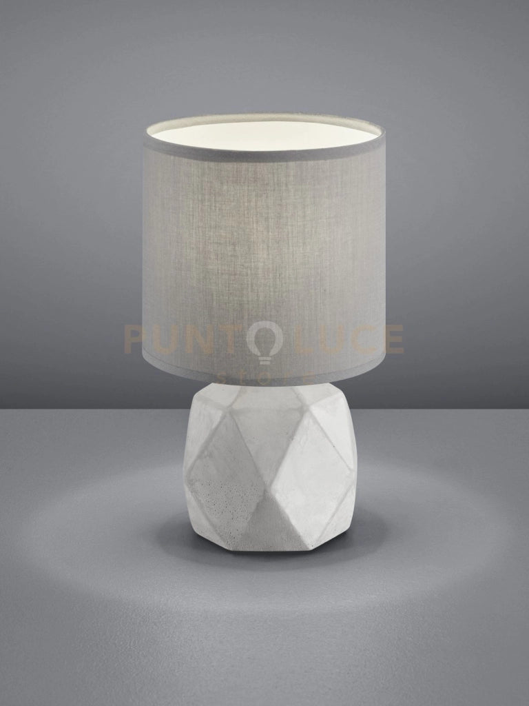 PIKE LAMPADA DA TAVOLO CON BASE CEMENTO A ROMBI E PARALUME GRIGIO H. 28CM D. 16CM ATTACCO E14