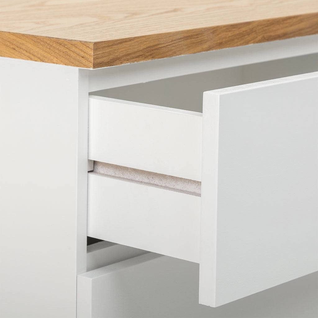 Tavolo in legno con 3 cassetti 45x35x60