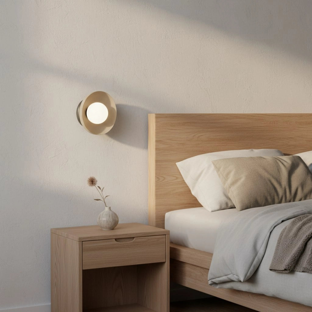 Lampada da parete Ozzy in acciaio mokka e diffusore in vetro