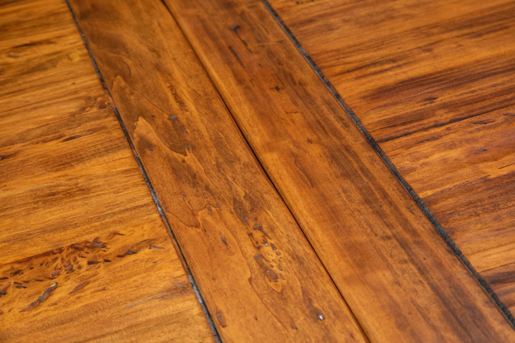 Biscottini Tavolo allungabile Country in legno massello di tiglio struttura bianca anticata piano noce Made in Italy
