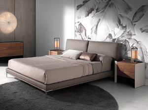 Comodino 50x38x51 cm in legno di noce e pelle riciclata