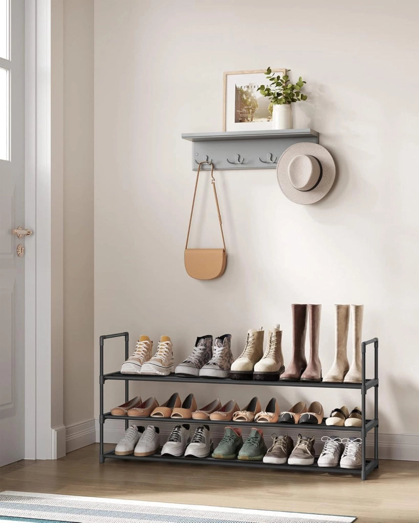 Scarpiera a 3 Ripiani, Scaffale Portascarpe in Metallo, per 20-24 Paia di Scarpe, Verticale o Capovolto, Impilabile, Ingresso, 30 x 117 x 55 cm, Nero LSA033B01
