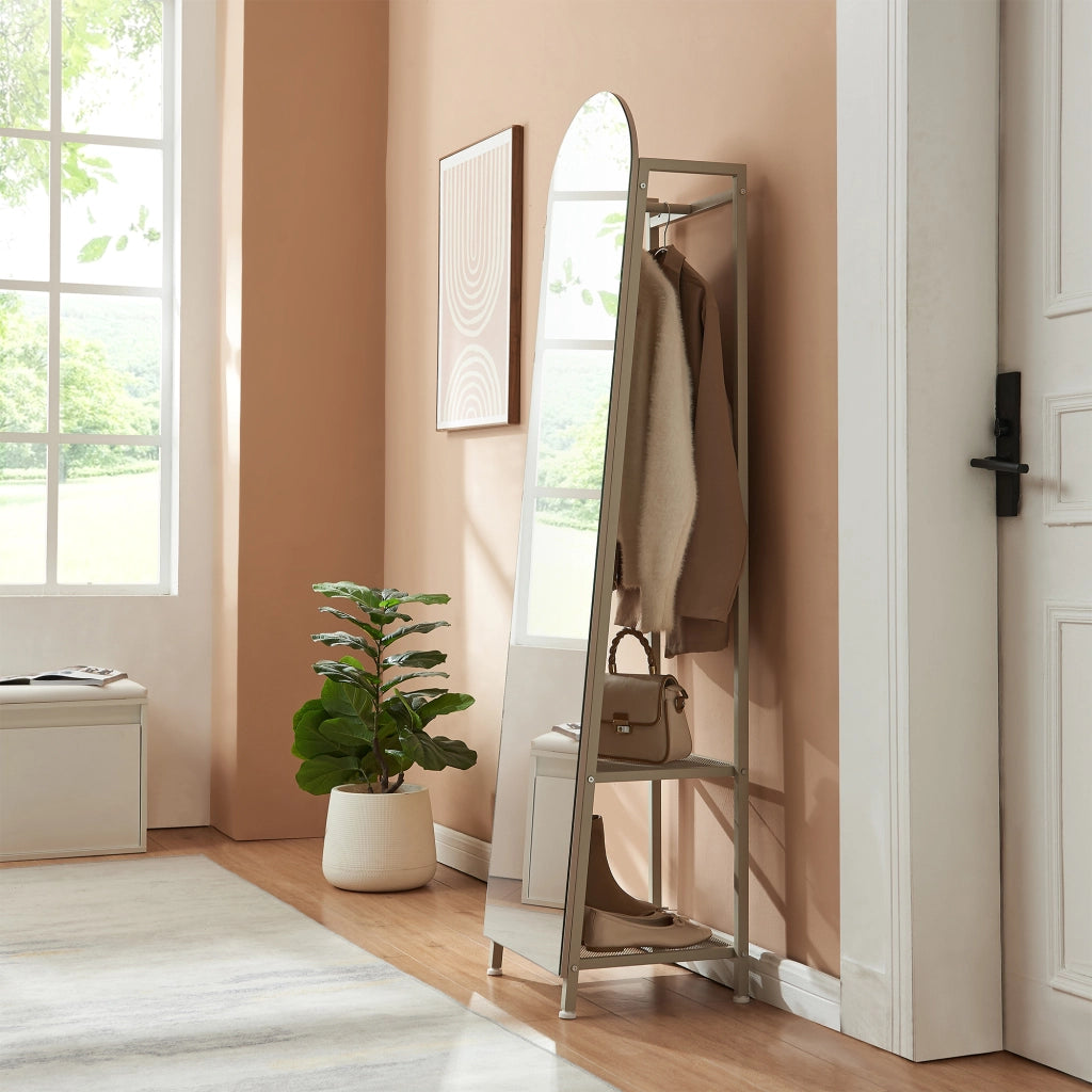 Specchio da Terra Frenraby con Appendiabiti e Ripiani 165 x 40 x 35 cm - Avena Oatmeal [en.casa]