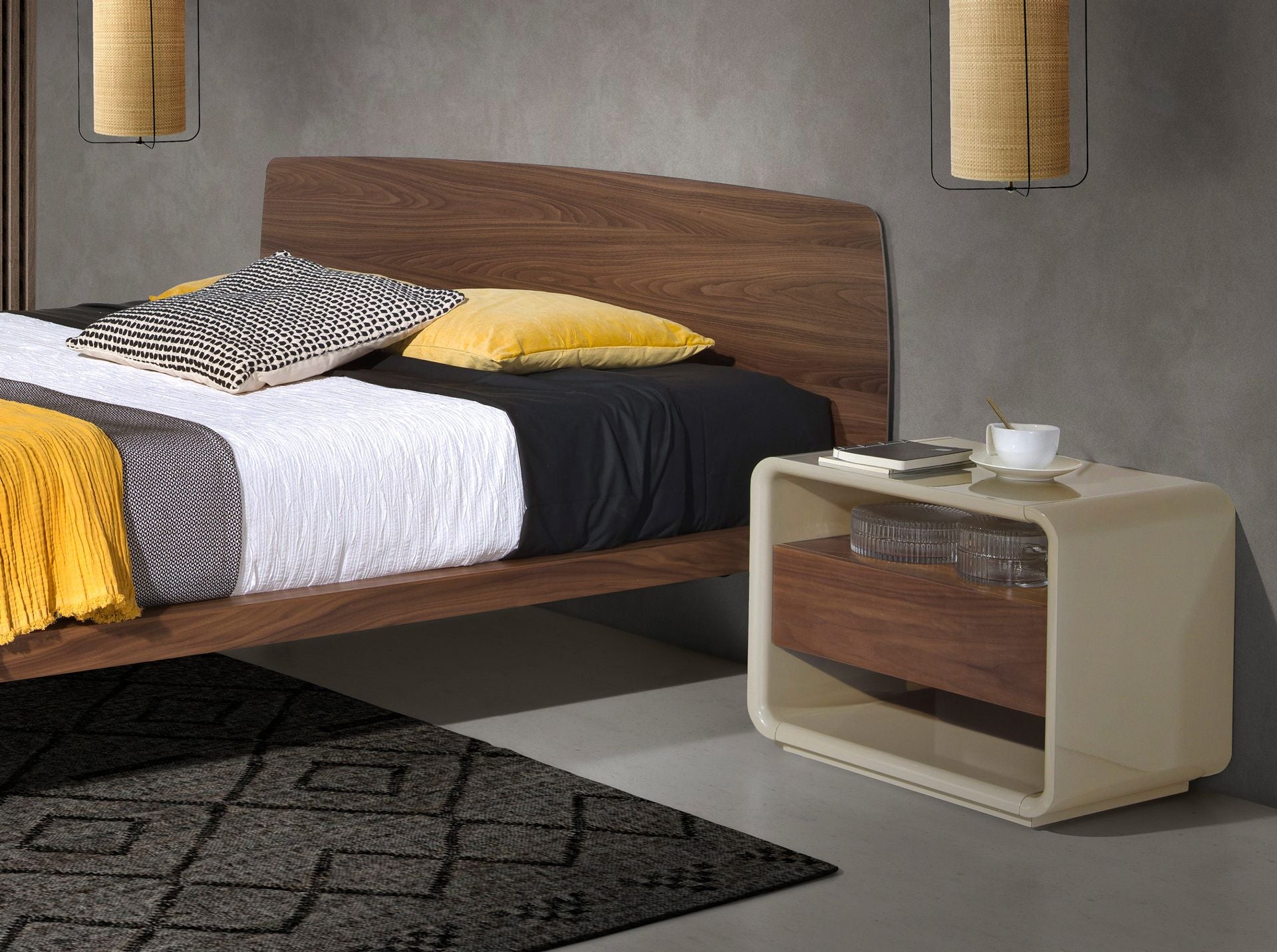 Comodino noce e legno grigio