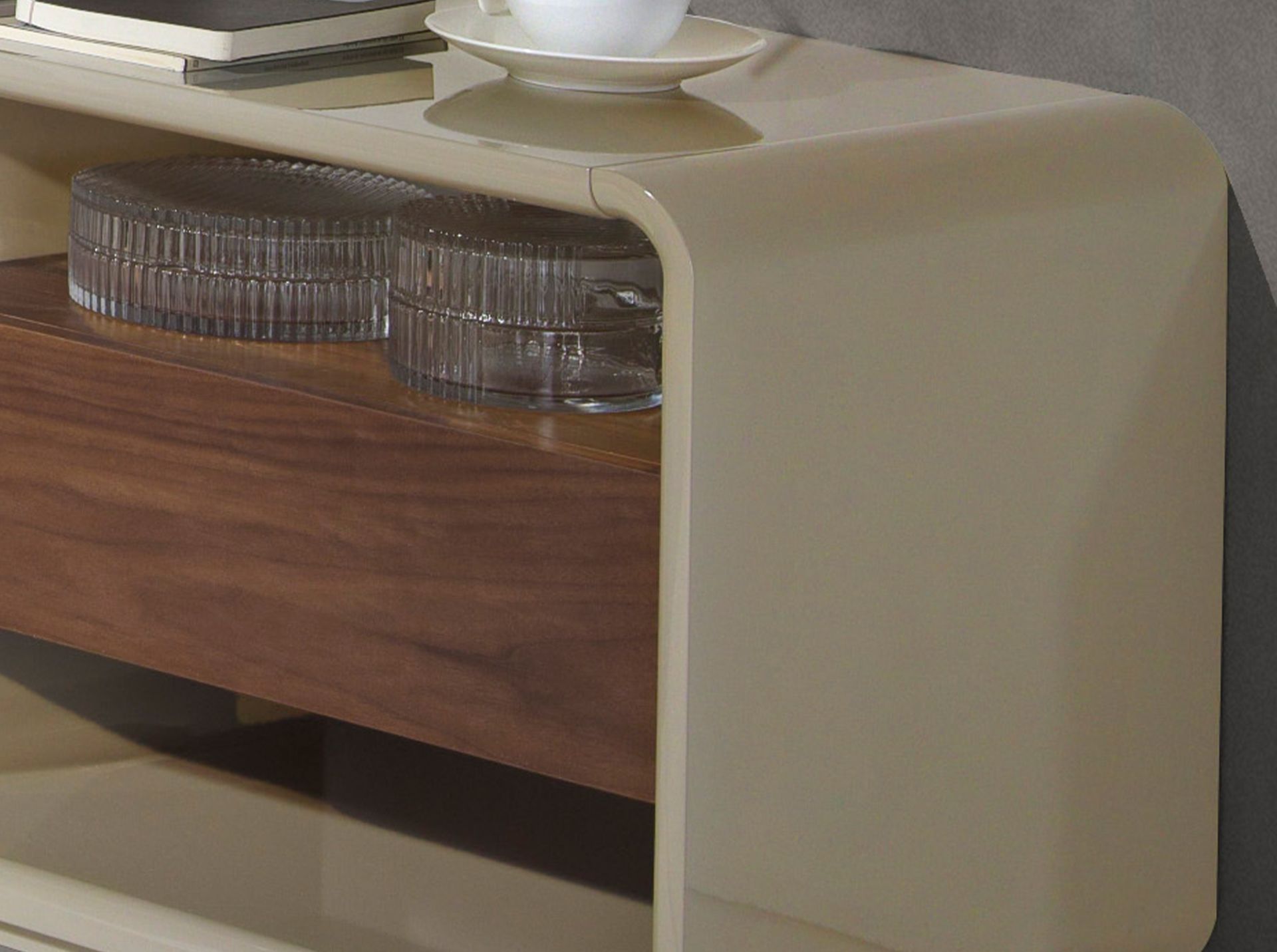 Comodino noce e legno grigio