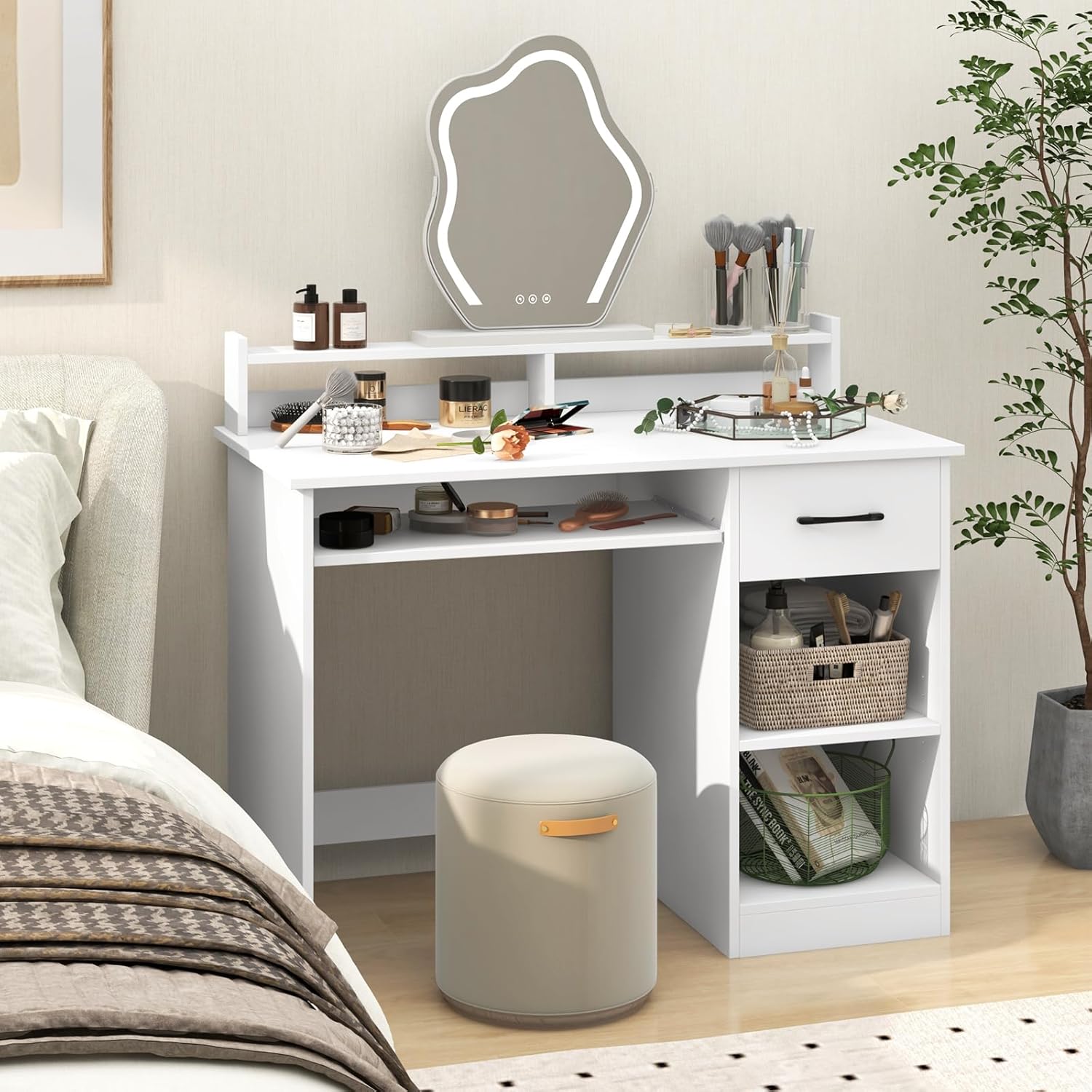 Scrivania per Computer con 2 Prese di Corrente e Prese USB, Scrivania Ufficio con Cassetto e Ripiano Estraibile per Tastiera, Scrivania Gaming con Ripiano Regolabile, 105 x 55 x 89 cm, Bianco