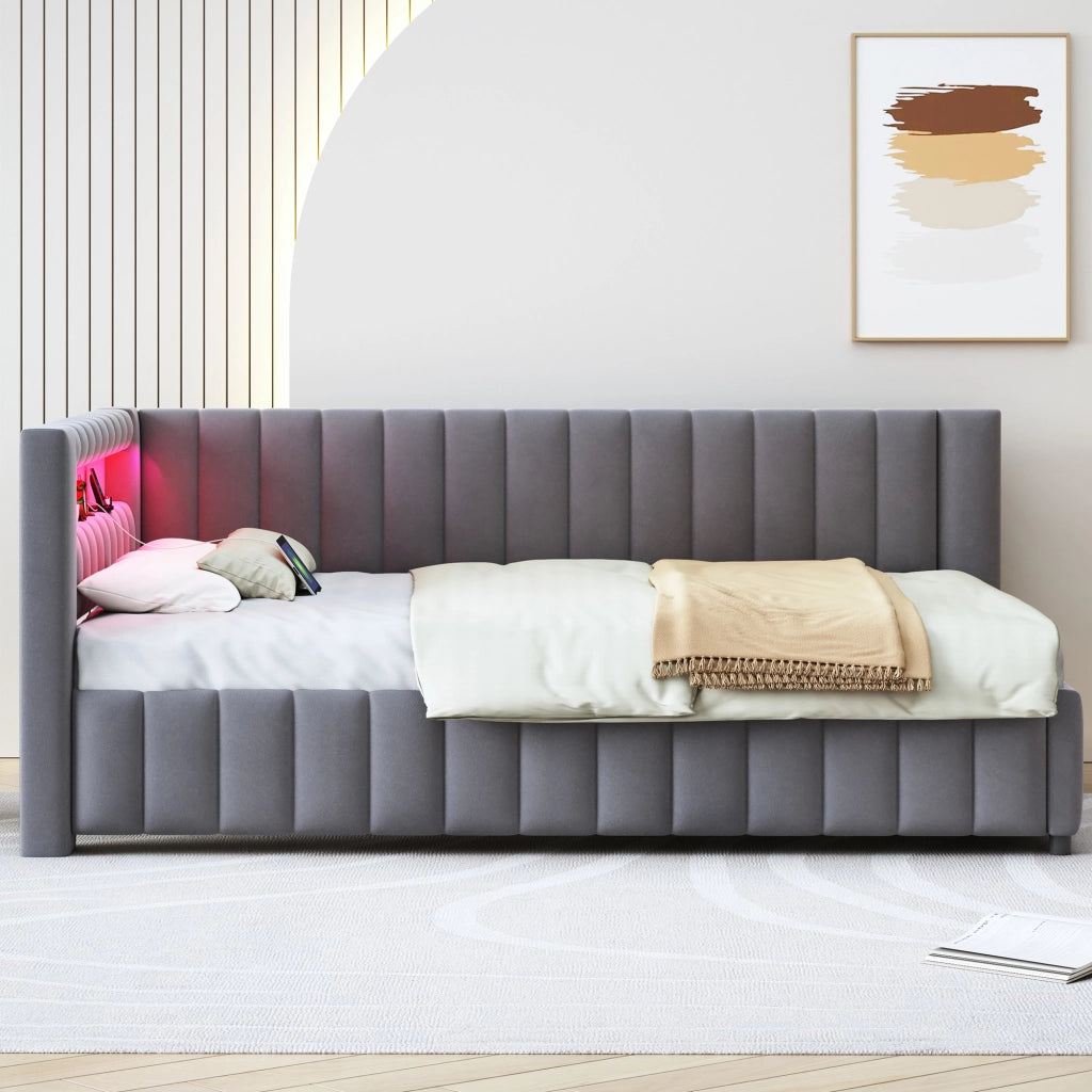 OKWISH Letto a Divano 140×200 cm, Letto Matrimoniale con LED Regolabile, USB e Schienale e Testiera, senza Materasso, Grigio