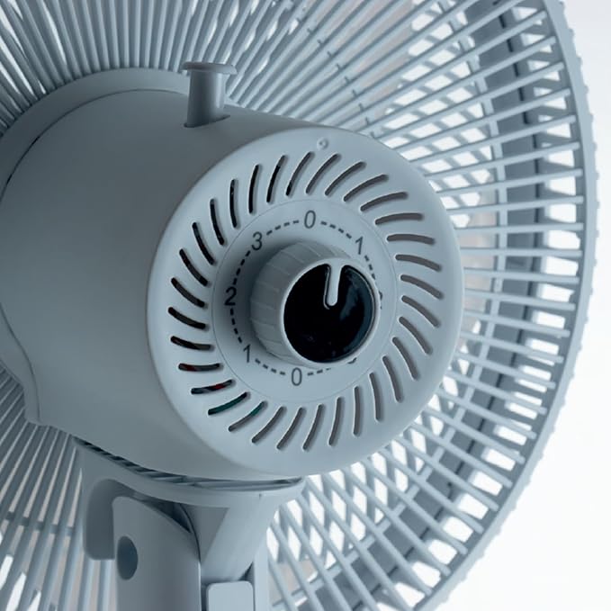 Innoliving Ventilatore a Piantana Slim INN-532, Design Elegante, Diametro 40 cm, 3 Velocità, 6 Pale, Inclinazione Verticale Regolabile, Oscillazione Automatica, Base Stabile, Potenza 45W