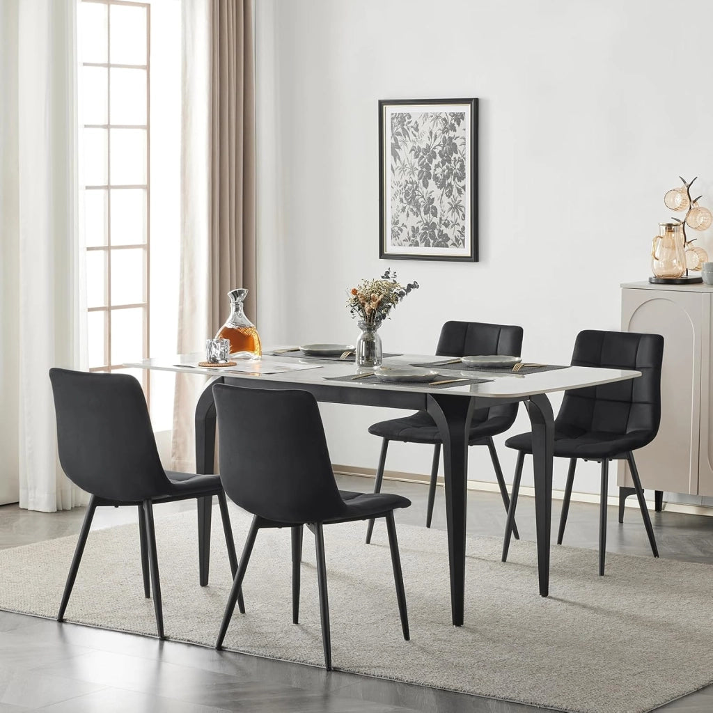 Sedie Sala da Pranzo da 4 Pezzi, Sedia in Velluto con Gambe in Metallo, per Camera da Letto, Soggiorno, Nero
