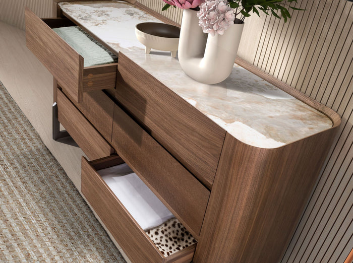 Cassettiera in noce e acciaio scuro metallizzato con piano in marmo porcellanato