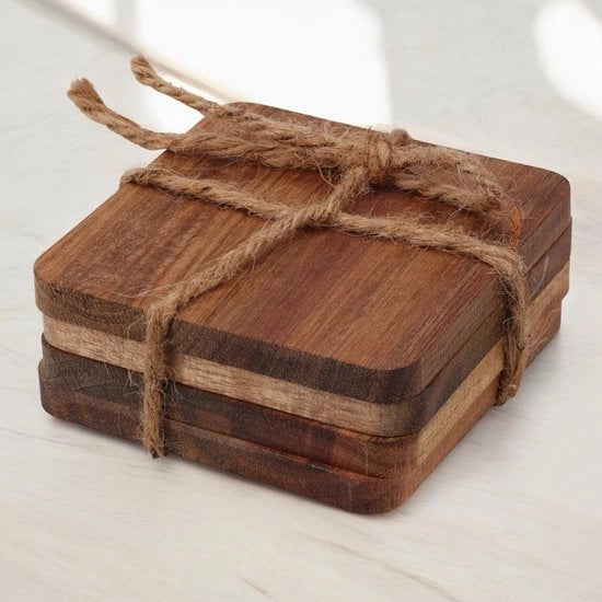 Set di sostegni 4 pezzi in legno di Acacia - Manufatti a mano - 10 x 10 cm - 1 cm di spessore - Eleganza naturale - Sostegni