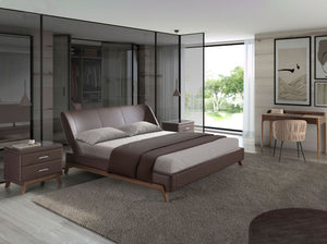 Letto in similpelle marrone cioccolato