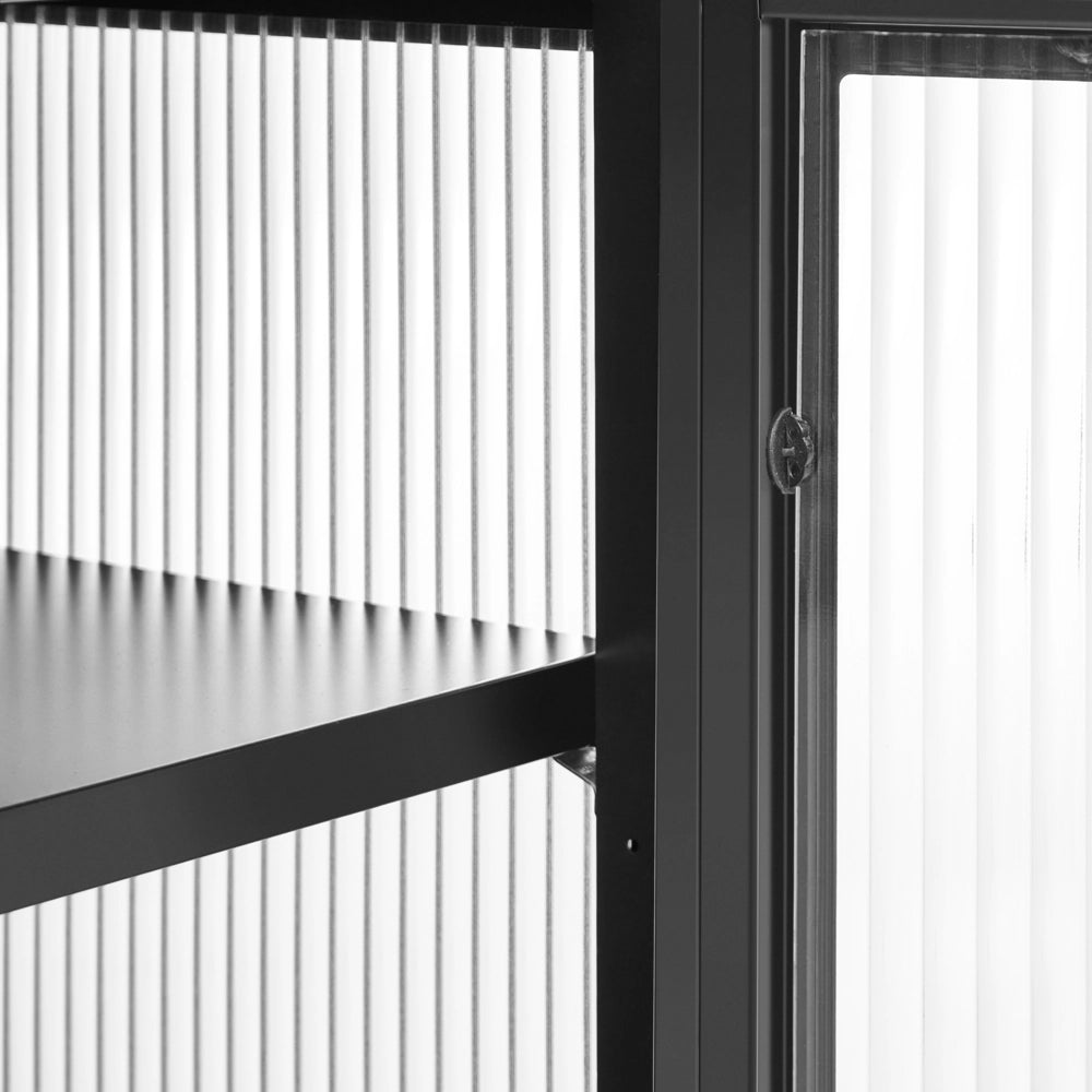 Credenza in acciaio con vetro scanalato, 2 ante, ripiani regolabili nera ripiani regolabili design moderno e industriale