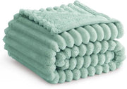 Fleece morbido coperta di confort - design moderno - 1 pezzo - verde salsiccia - 130x150 cm
