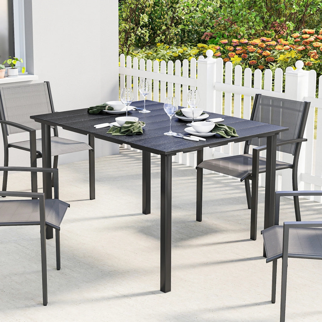 Tavolo da pranzo da giardino per 6 persone con piano HDPE e telaio in metallo nero ¨C Xylo ¨C 120x90x74 cm