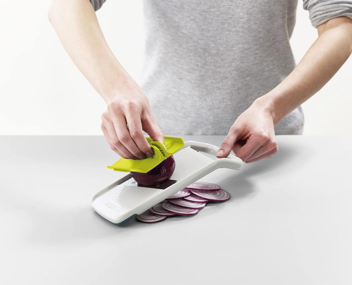 Joseph Joseph Duo Multi-grip Mandolina per Verdure, Taglia Frutta e Verdure con Presa di Precisione, Bianco