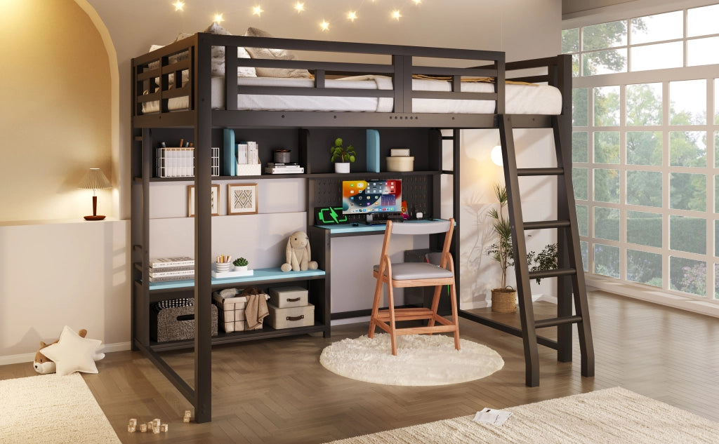 Letto a soppalco 140 × 200 cm per ragazzi con scrivania LED RGB in MDF e metallo nero e ripiani laterali